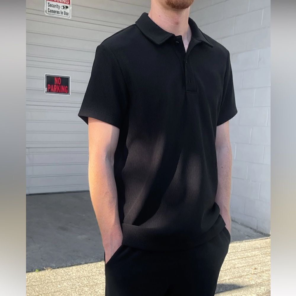 OAK + FORT - RIBBED POLO T-SHIRT in Black